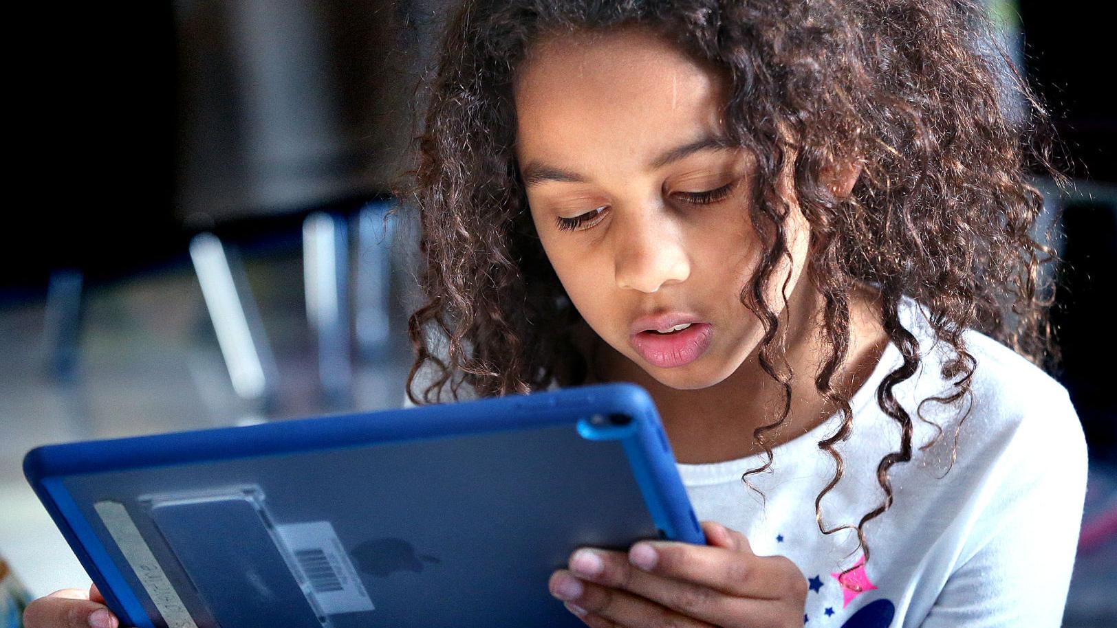 La Crosse School District navigates hurdles coming with virtual start